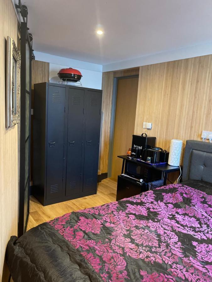 Novas Nook, Marshalls Camelford Bagian luar foto