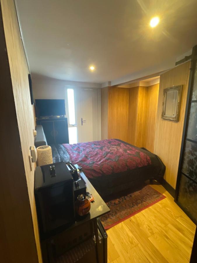 Novas Nook, Marshalls Camelford Bagian luar foto